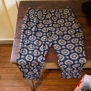 Loft stretchy pants, size medium petite